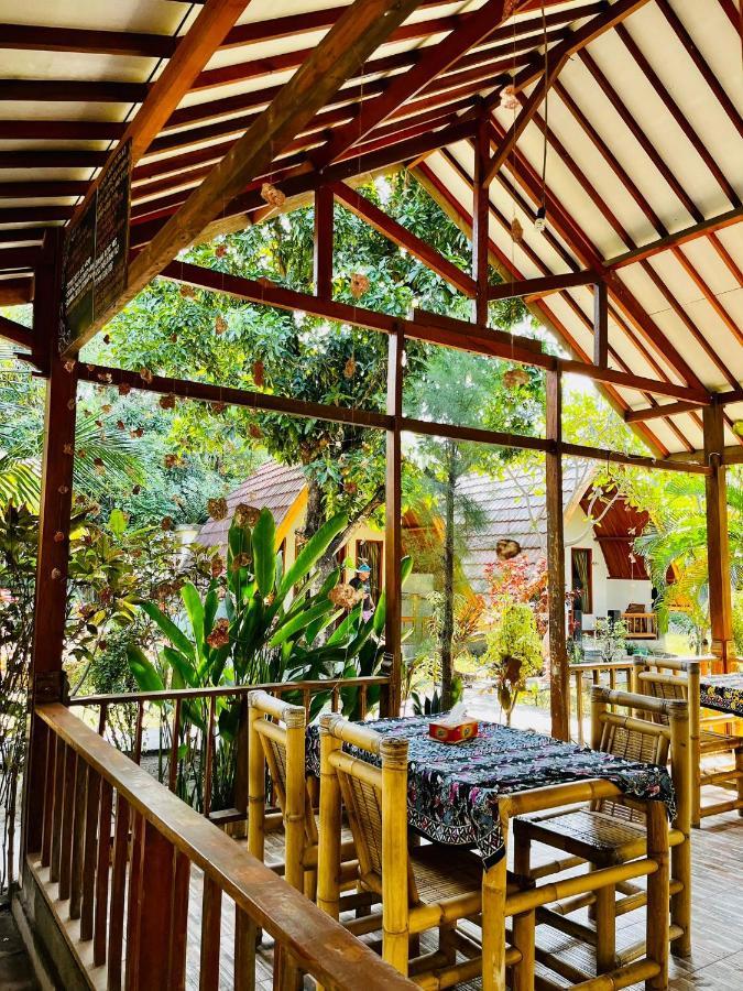 Florine'S Garden Hotel Gili Air Exterior foto