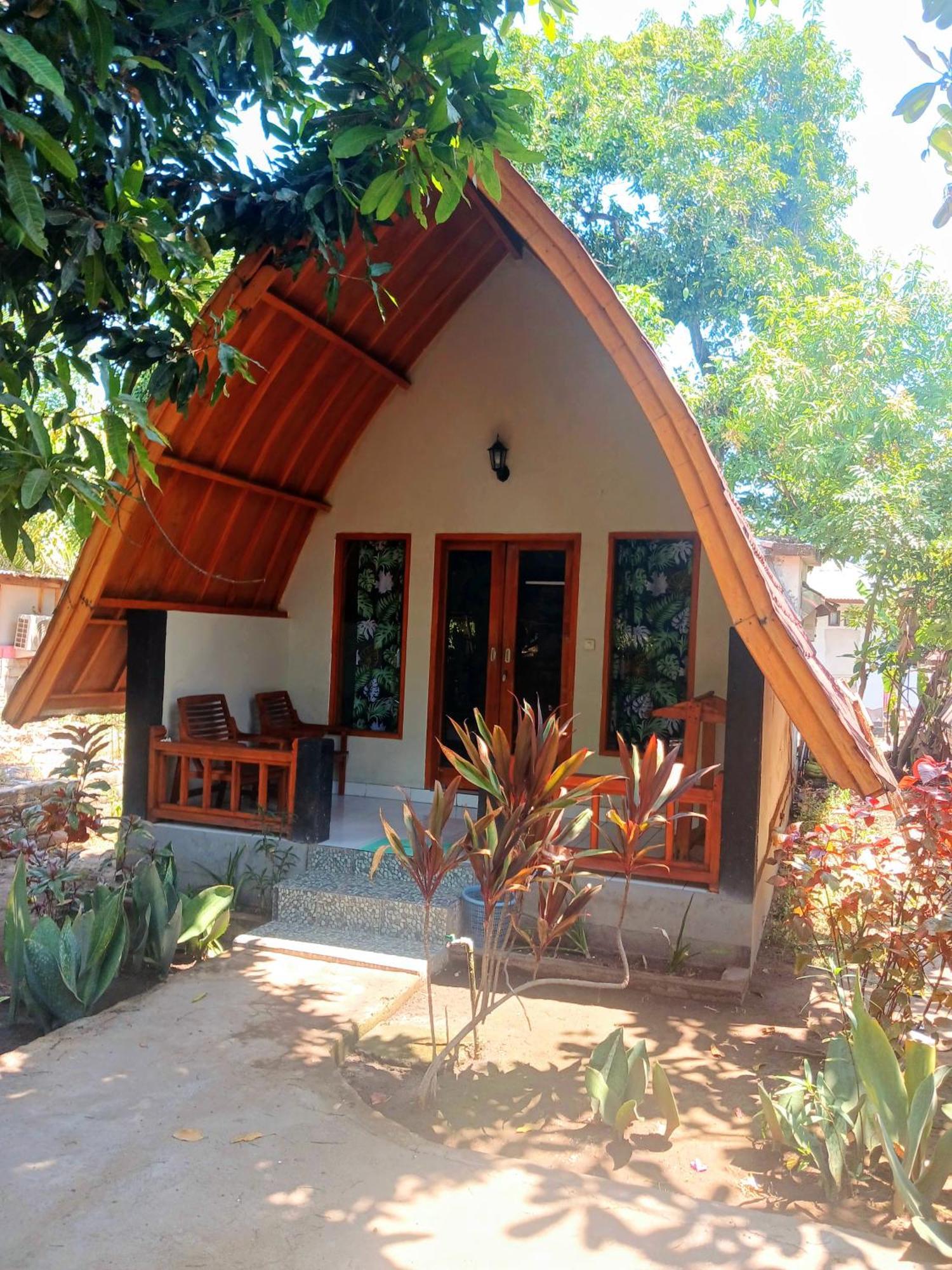 Florine'S Garden Hotel Gili Air Exterior foto